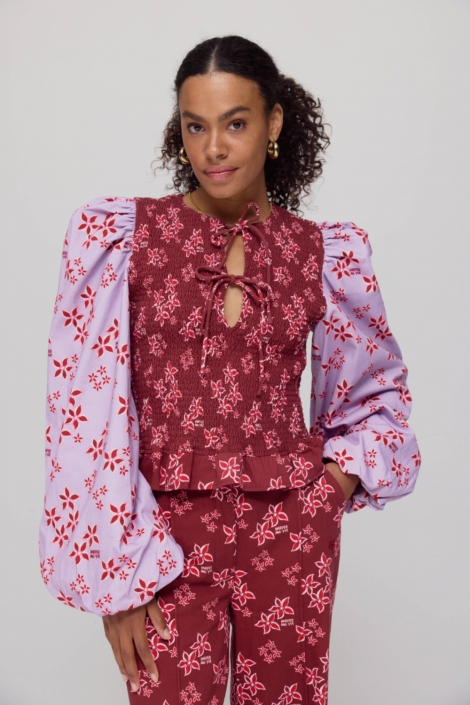 Harper & Yve roze dames blouse | Model vooraanzicht