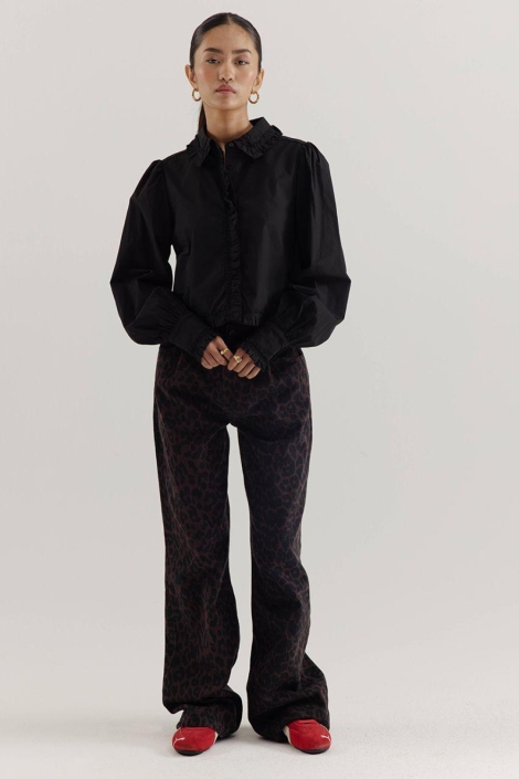 Harper & Yve zwarte dames blouse | Model