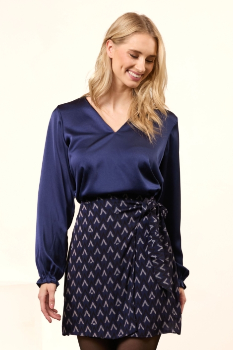 Lofty Manner blauwe dames blouse | Model vooraanzicht