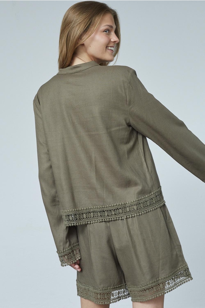 SisterS point groene dames blouse | Model vooraanzicht
