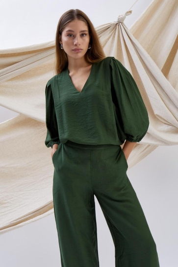 Minus Blouse SERIA V NECK BLOUSE MI6707 3835 RIFLE GREEN