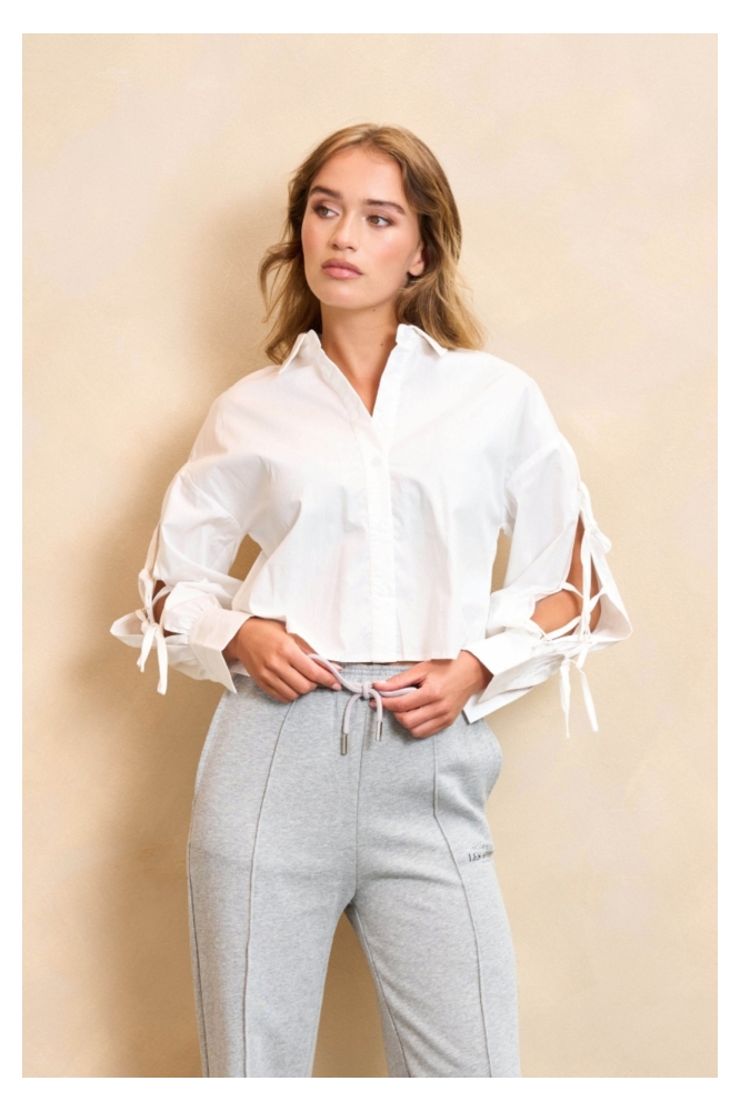 Lofty Manner witte dames blouse | Model vooraanzicht
