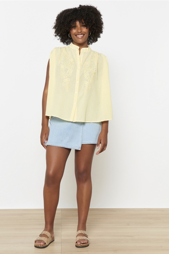 LolaLiza gele dames blouse | Model