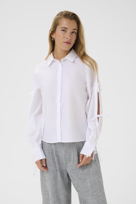 Kaffe witte dames blouse | Model vooraanzicht