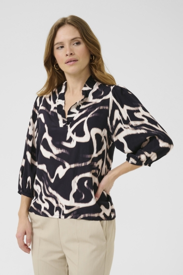 Kaffe Blouse KAMARTHA FRILL BLOUSE 10510322 107701 BLACK/NATURE ORGANIC LINE
