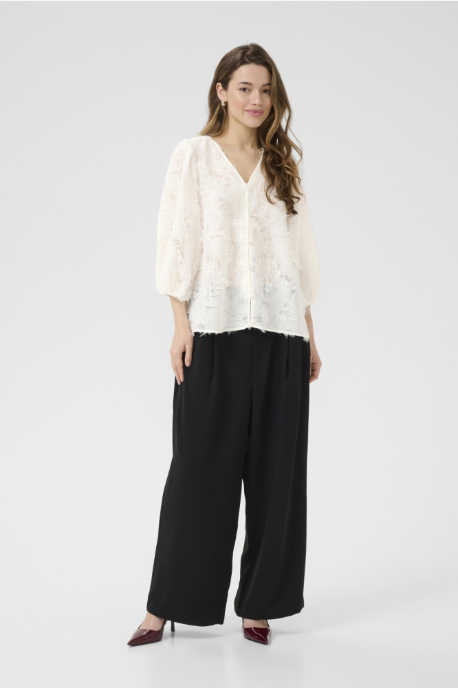 Kaffe ecru dames blouse | Model