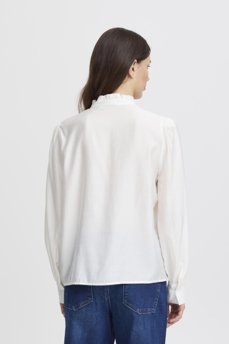 Ichi witte dames blouse | Model achteraanzicht