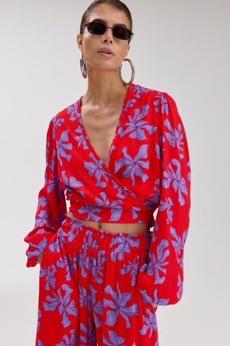 Harper & Yve rode dames blouse | Model vooraanzicht