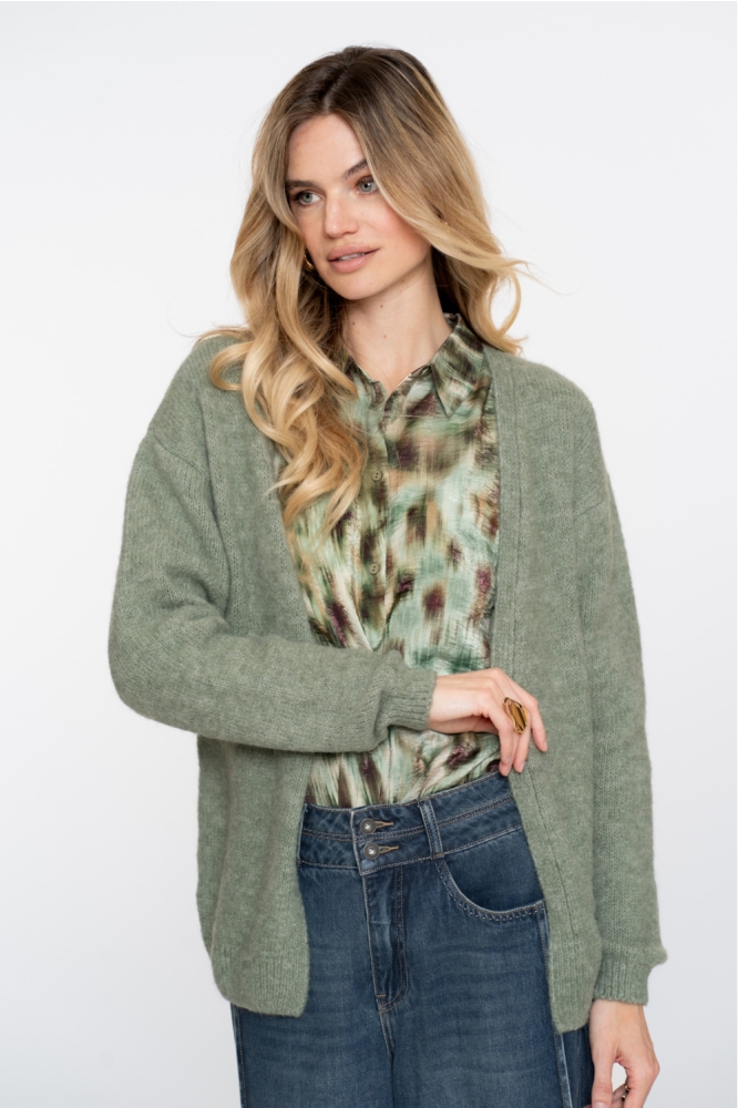 Geisha groene dames blouse | Sfeerbeeld, In situatie