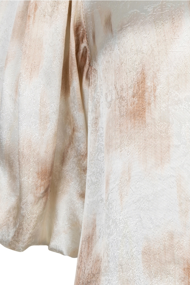 EsQualo beige dames blouse | Close up