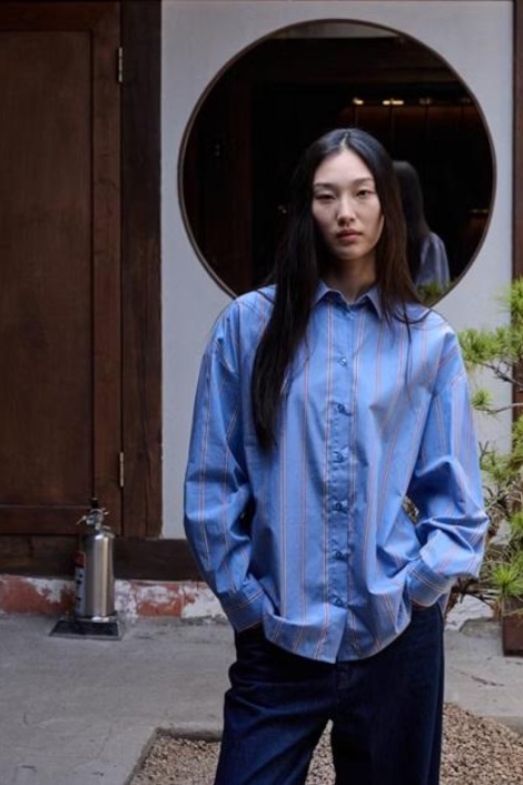 Ichi blauwe dames blouse | Sfeerbeeld, In situatie