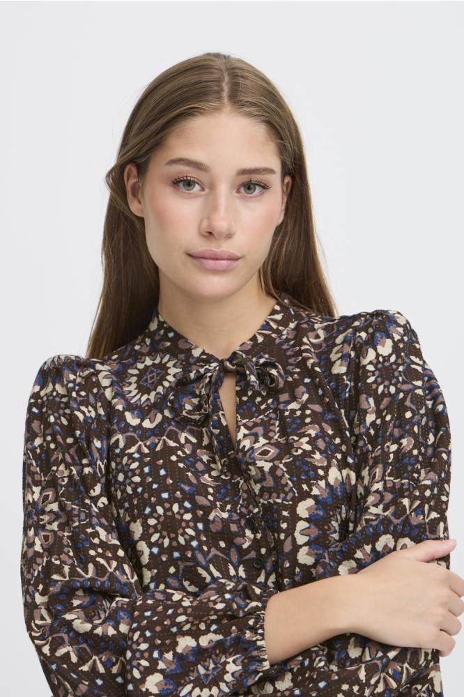 Ichi bruine dames blouse | Close up