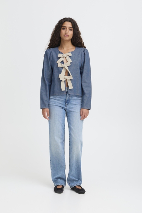Ichi blauwe dames blouse | Model