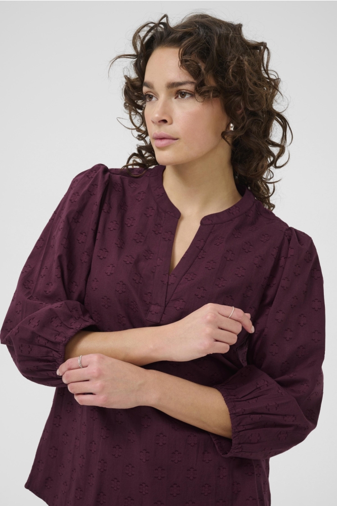 Kaffe bordeaux dames blouse | Close up