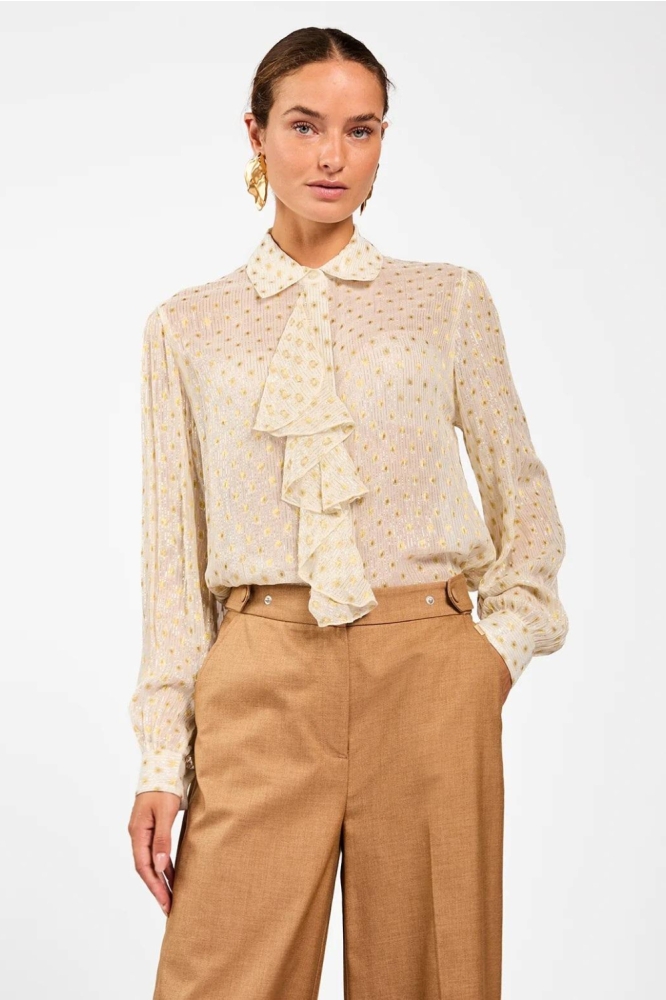 Aaiko ecru dames blouse | Model vooraanzicht