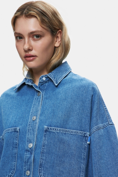 LTB blauwe dames blouse | Close up