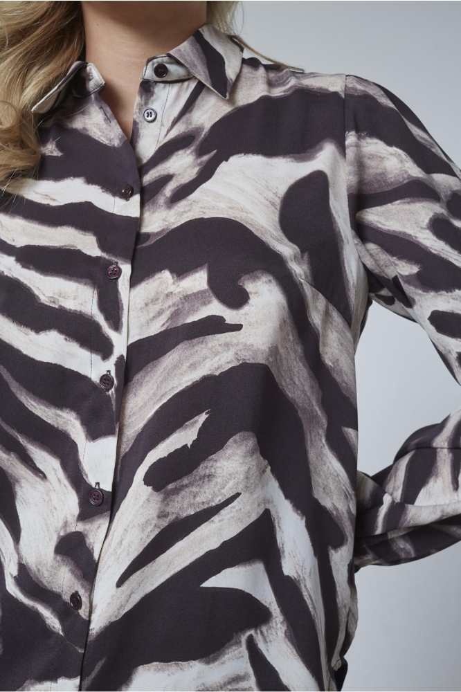 SisterS point bruine dames blouse | Close up