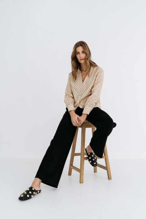 Maicazz beige dames blouse | Model