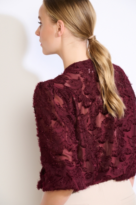 LolaLiza bordeaux dames blouse | Model achteraanzicht