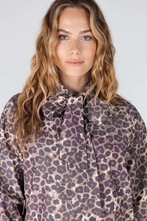 Juffrouw Jansen multi color dames blouse | Close up