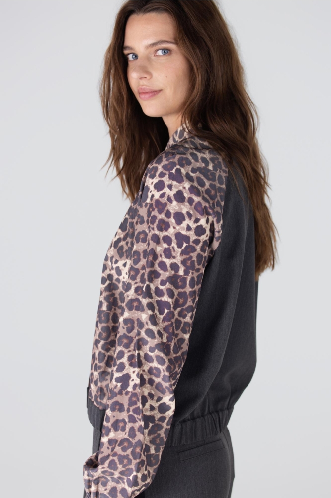 Juffrouw Jansen multi color dames jas | Close up