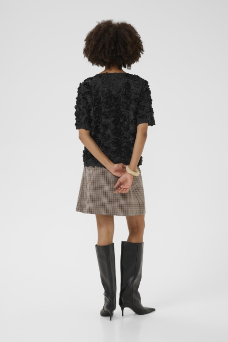 Culture zwarte dames blouse | Model achteraanzicht