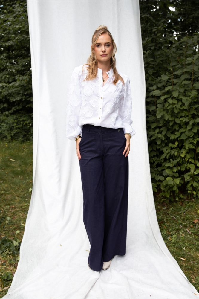 I-coni-K witte dames blouse | Model