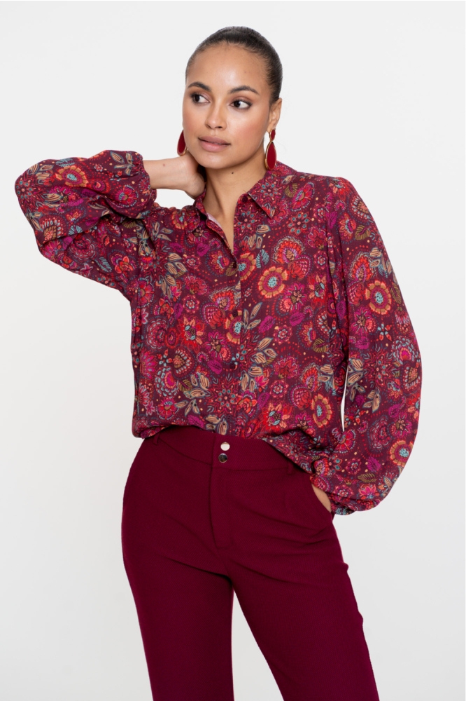 Geisha roze dames blouse | Model vooraanzicht