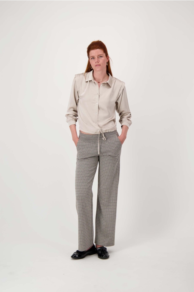 Zusss beige dames blouse | Model