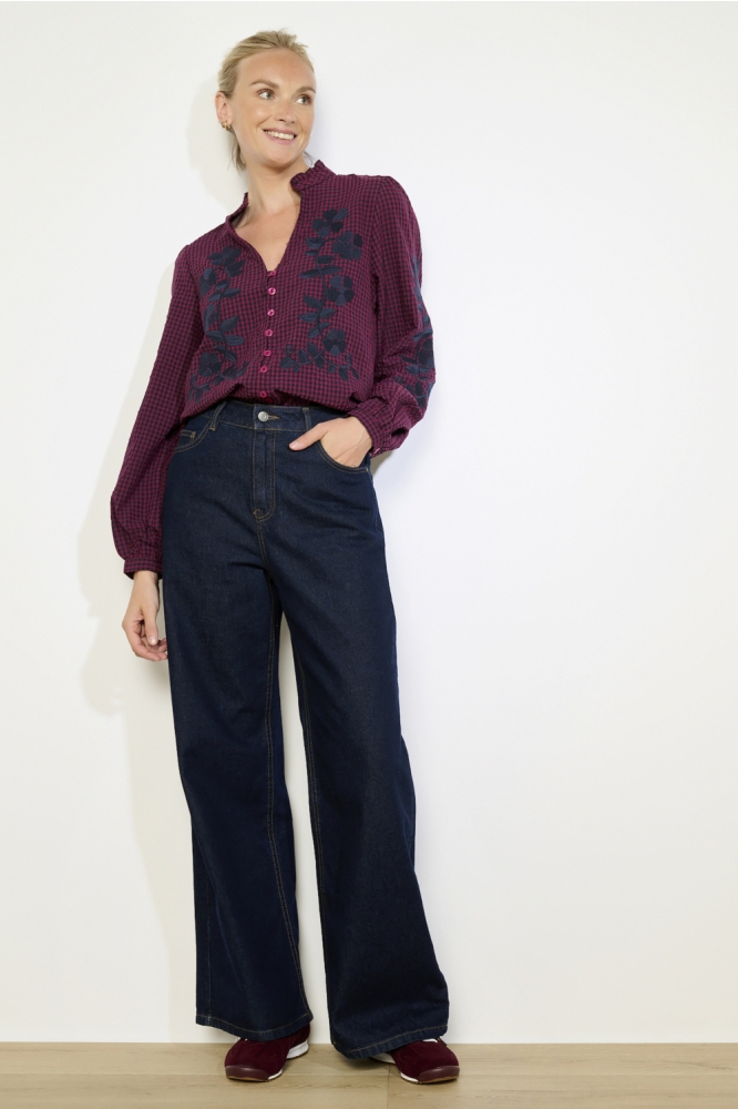 LolaLiza bordeaux dames blouse | Model