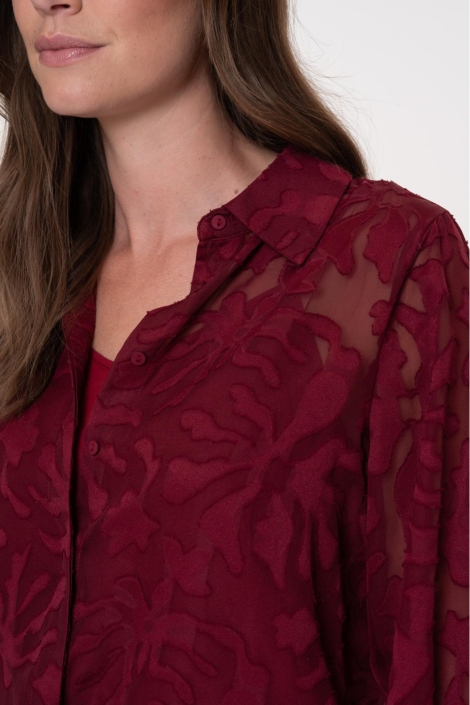 Geisha bordeaux dames blouse | Close up