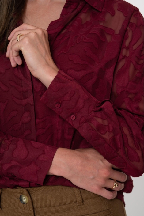 Geisha bordeaux dames blouse | Close up