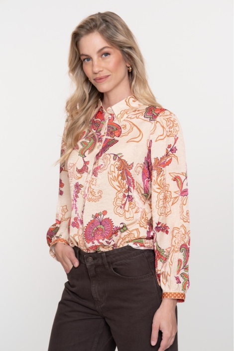 Geisha zand dames blouse | Model vooraanzicht