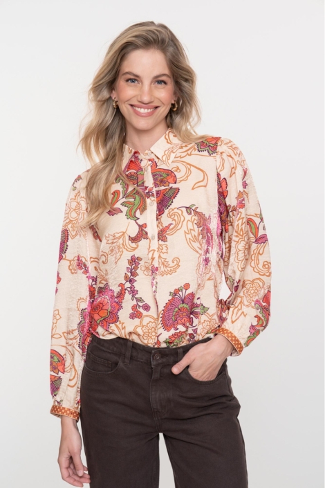 Geisha zand dames blouse | Model vooraanzicht