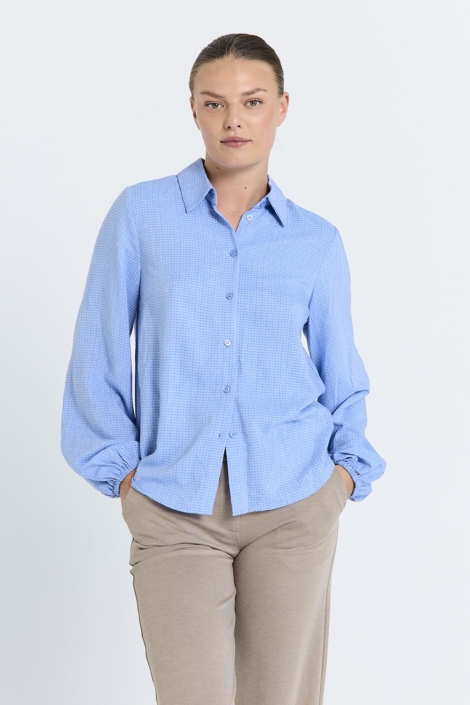 Freequent blauwe dames blouse | Model vooraanzicht