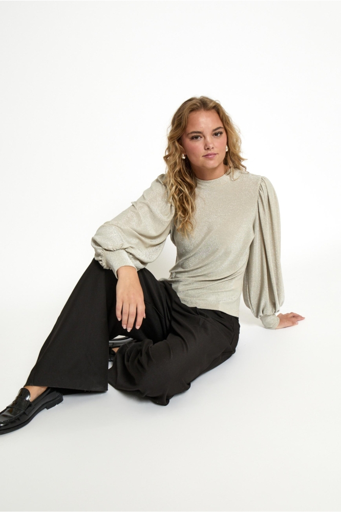 Peppercorn ecru dames t-shirt | Model