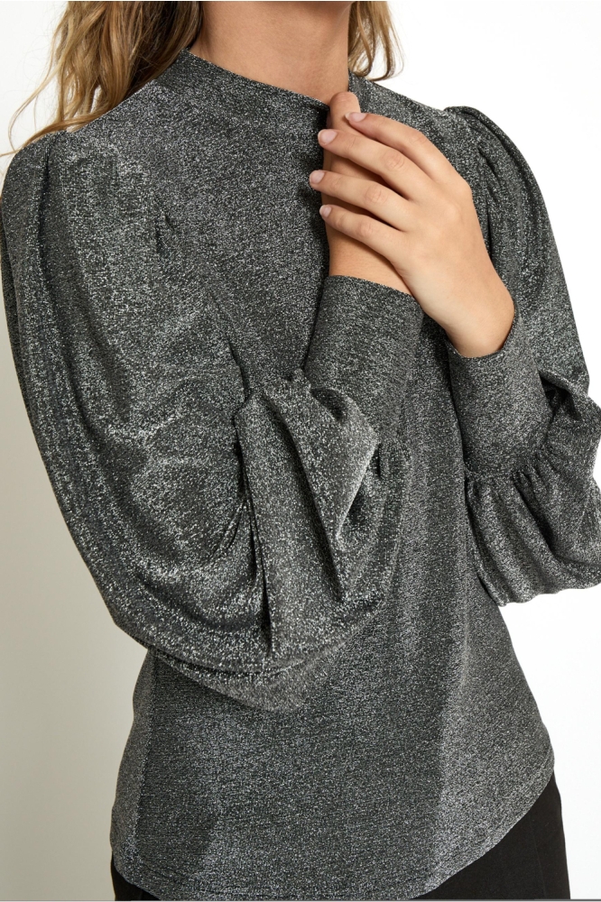 Peppercorn zilveren dames blouse | Close up