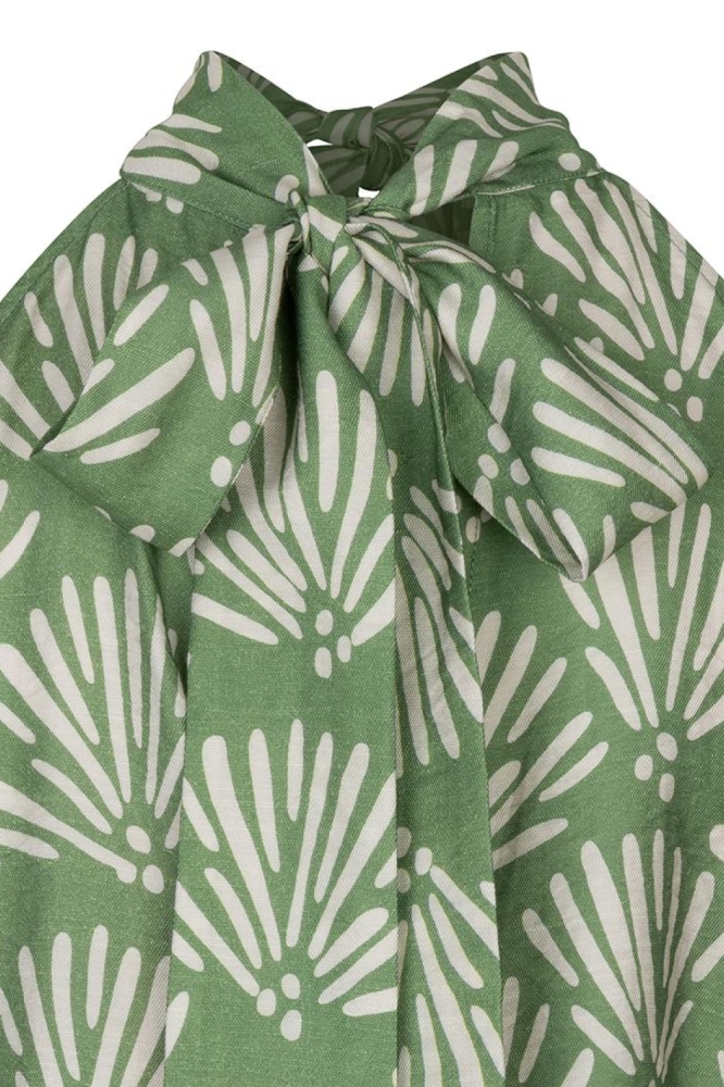 EsQualo groene dames blouse | Close up