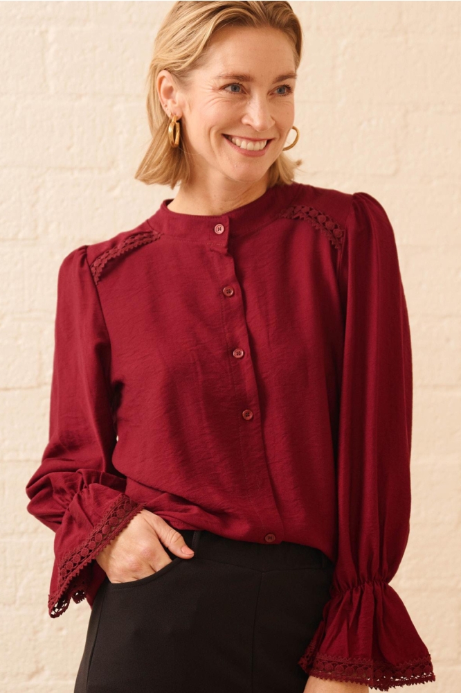 FOS Amsterdam bordeaux dames blouse | Model vooraanzicht