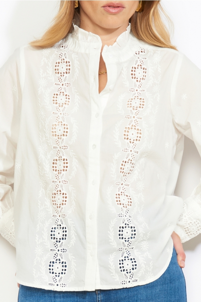 LolaLiza witte dames blouse | Close up