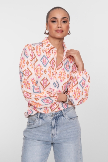 Geisha BLOUSE MET KLEURRIJKE IKATPRINT 63220 20 Light Pink/Chambray