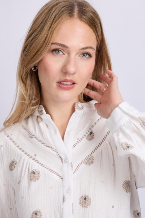 C&S The Label witte dames blouse | Close up