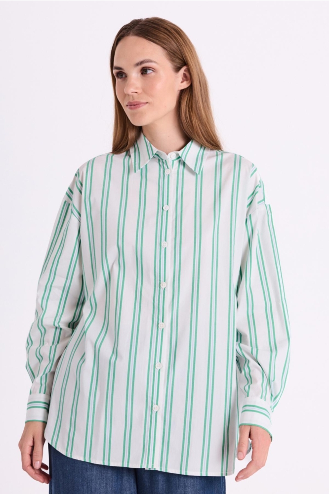 Freequent groene dames blouse | Model vooraanzicht