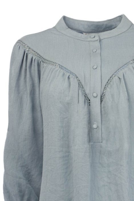 NED blauwe dames blouse | Close up