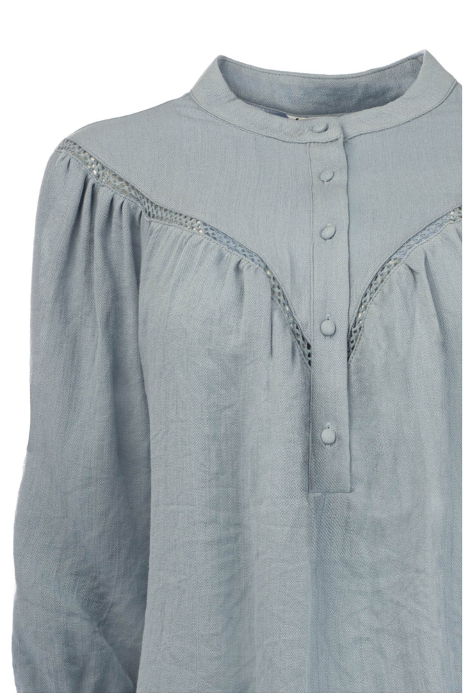 NED blauwe dames blouse | Close up