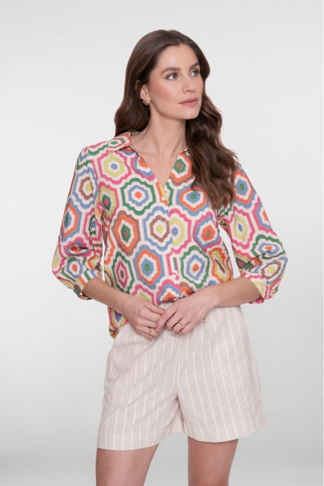 Geisha multi color dames blouse | Model vooraanzicht