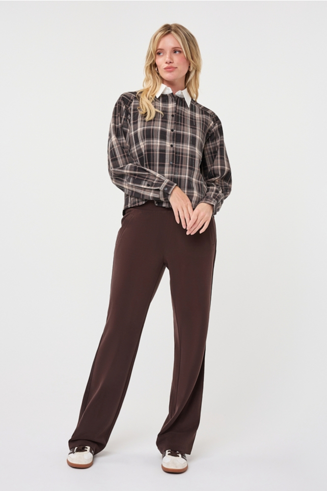 EsQualo grijze dames blouse | Model