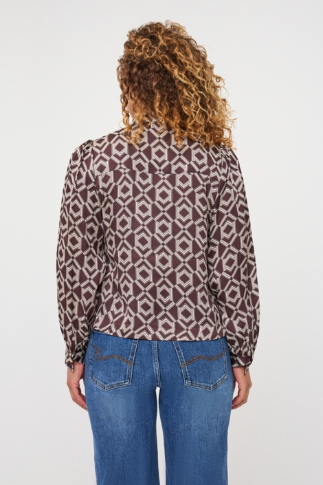 EsQualo bruine dames blouse | Model achteraanzicht
