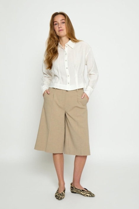 Minus ecru dames blouse | Model