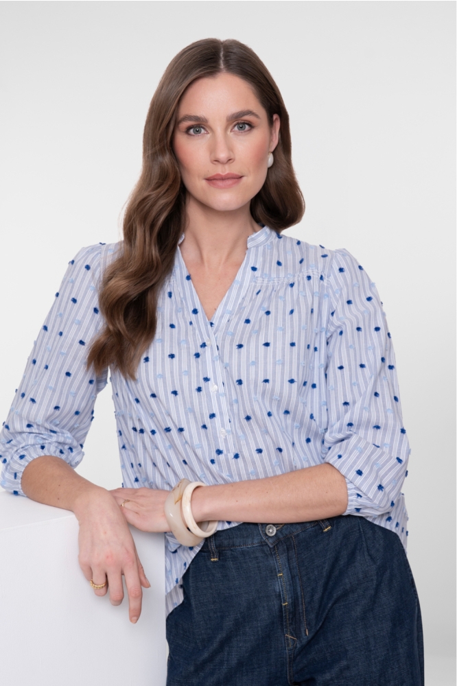 Geisha blauwe dames blouse | Model vooraanzicht